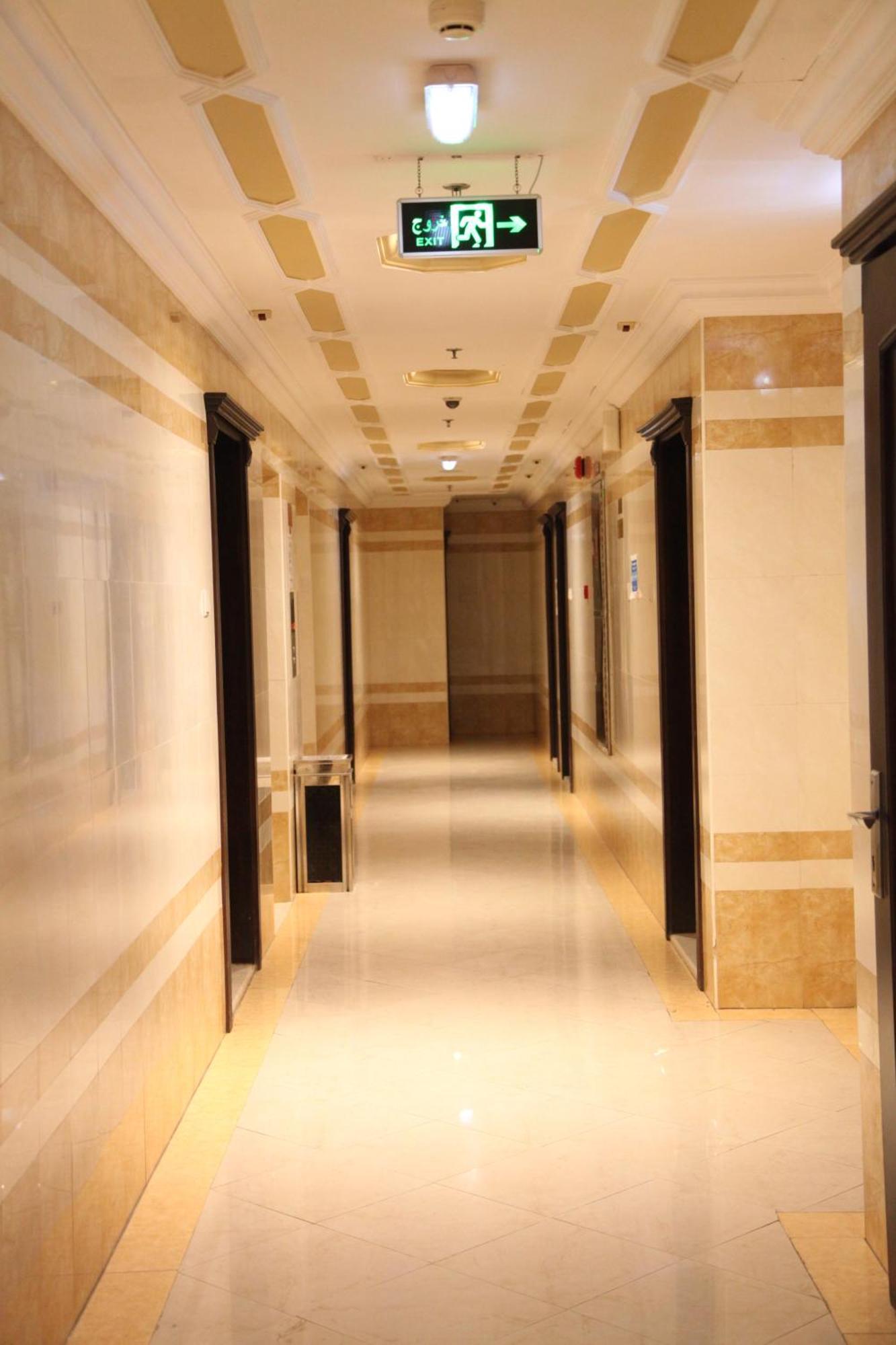 Dream Palace Hotel Ajman Exteriör bild